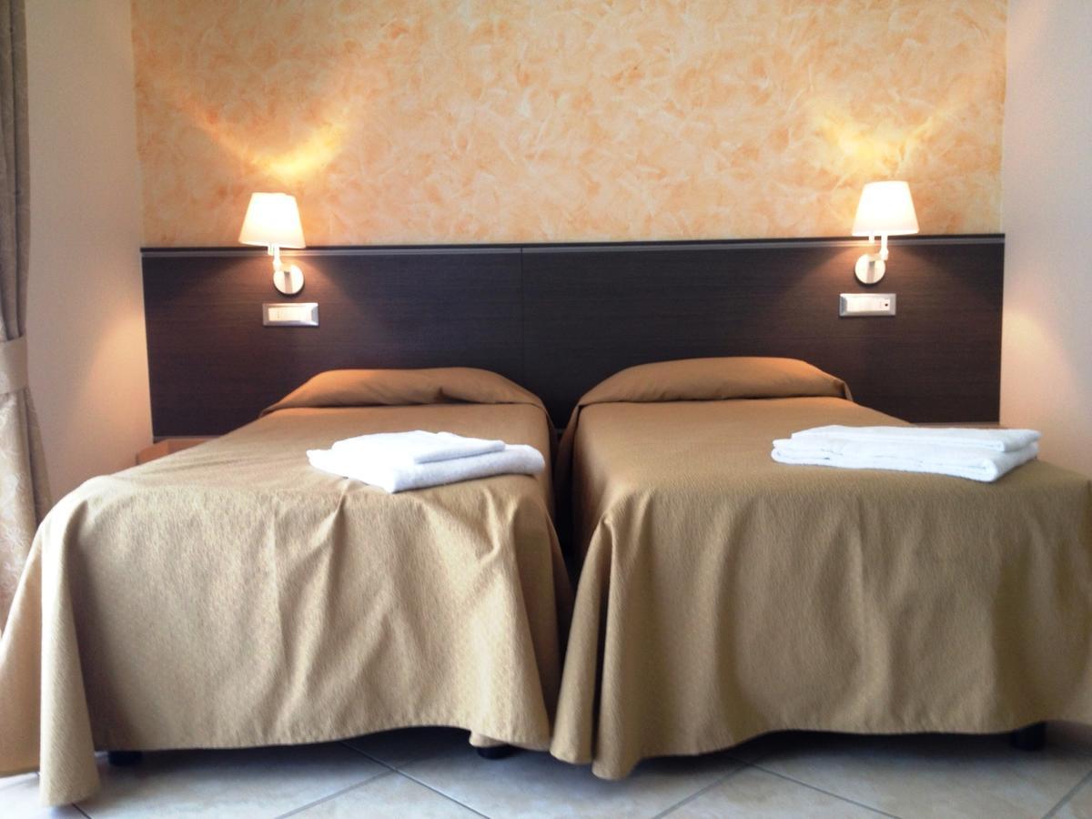 Cremia Hotel Lumin מראה חיצוני תמונה